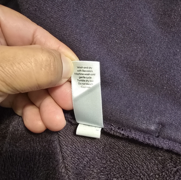 Women's Athleta cozy Karma Asymmetrical pullover sweatshirt/ sweater Sz L - Picture 16 of 16